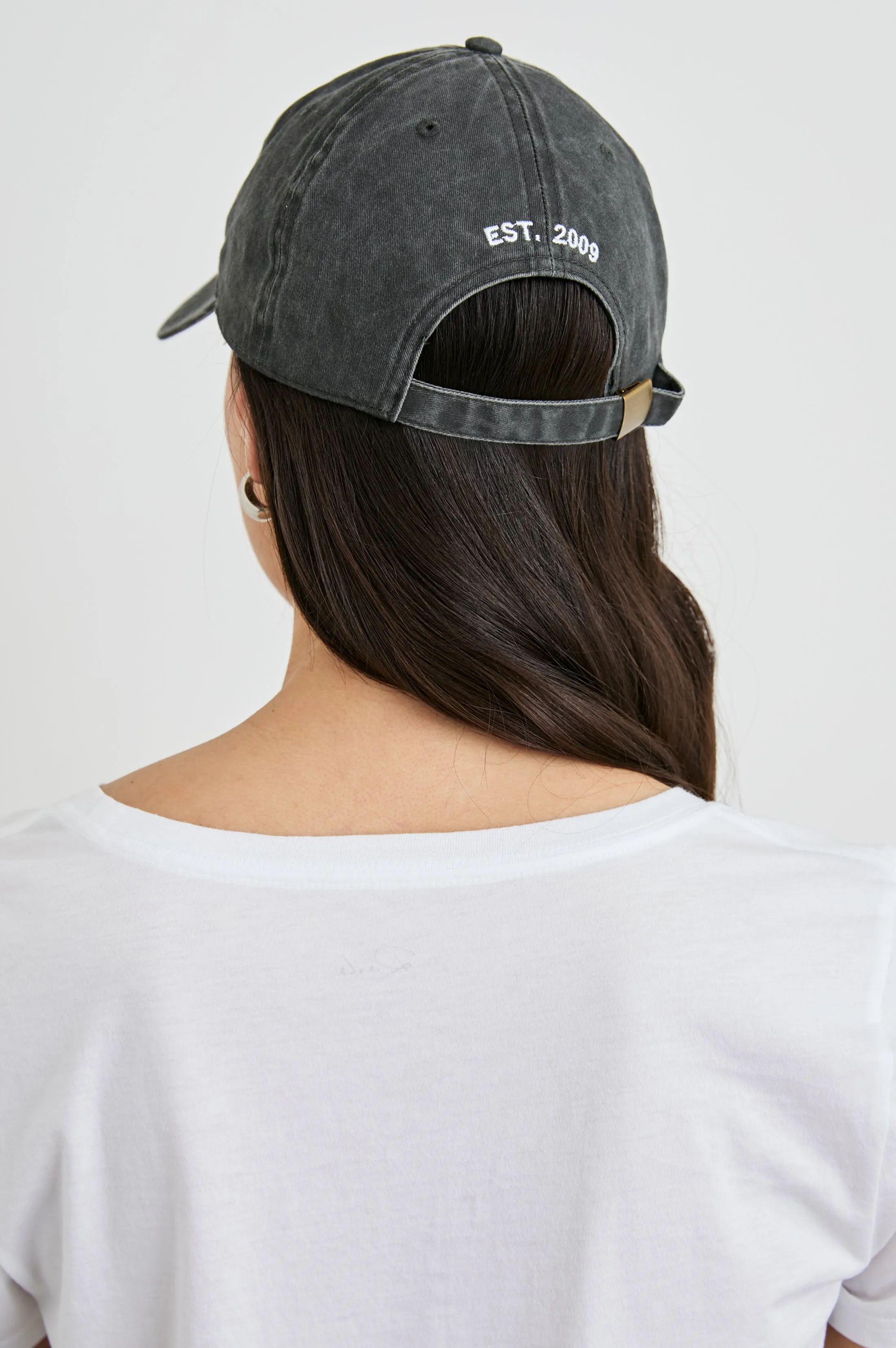 ANNIVERSARY BASEBALL CAP - WASHED BLACK