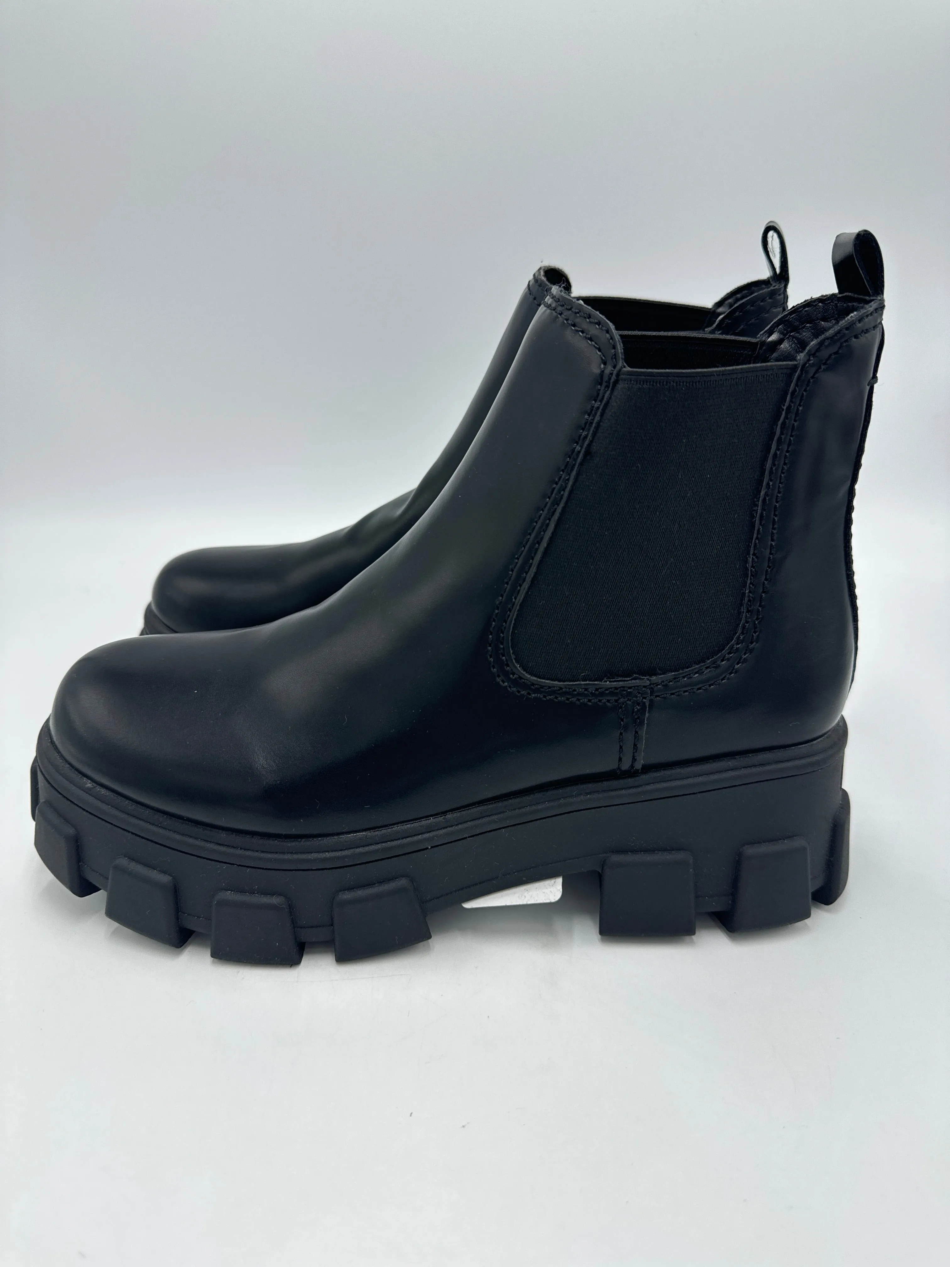 Boots Ankle Flats By Circus By Sam Edelman In Black, Size: 6