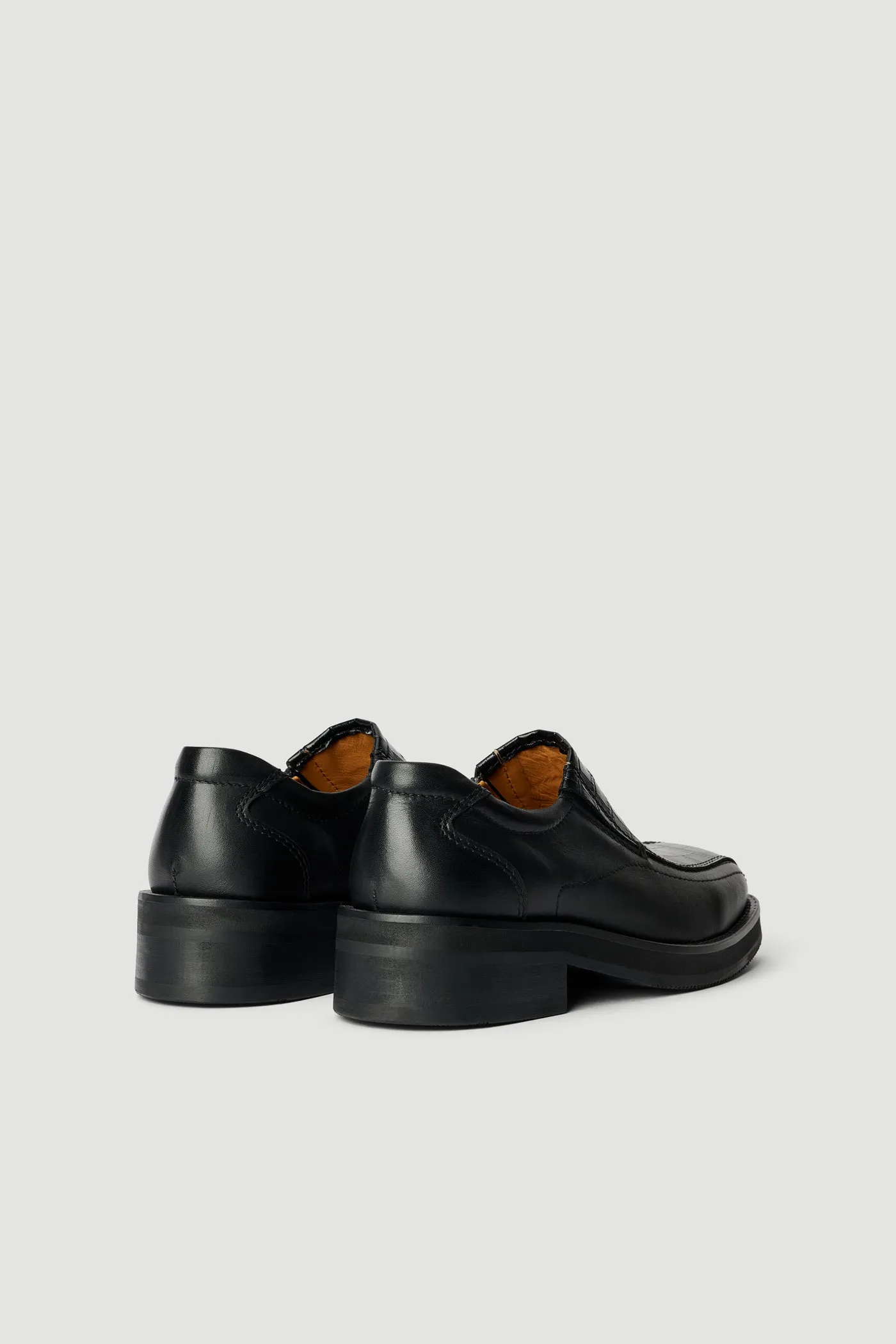 Crocodile Texture Midori Loafers - Enhance Your Style