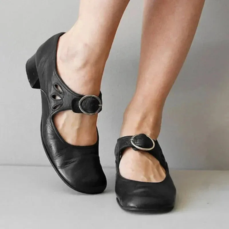 Passione Delicata Women's Shoes with Buckle