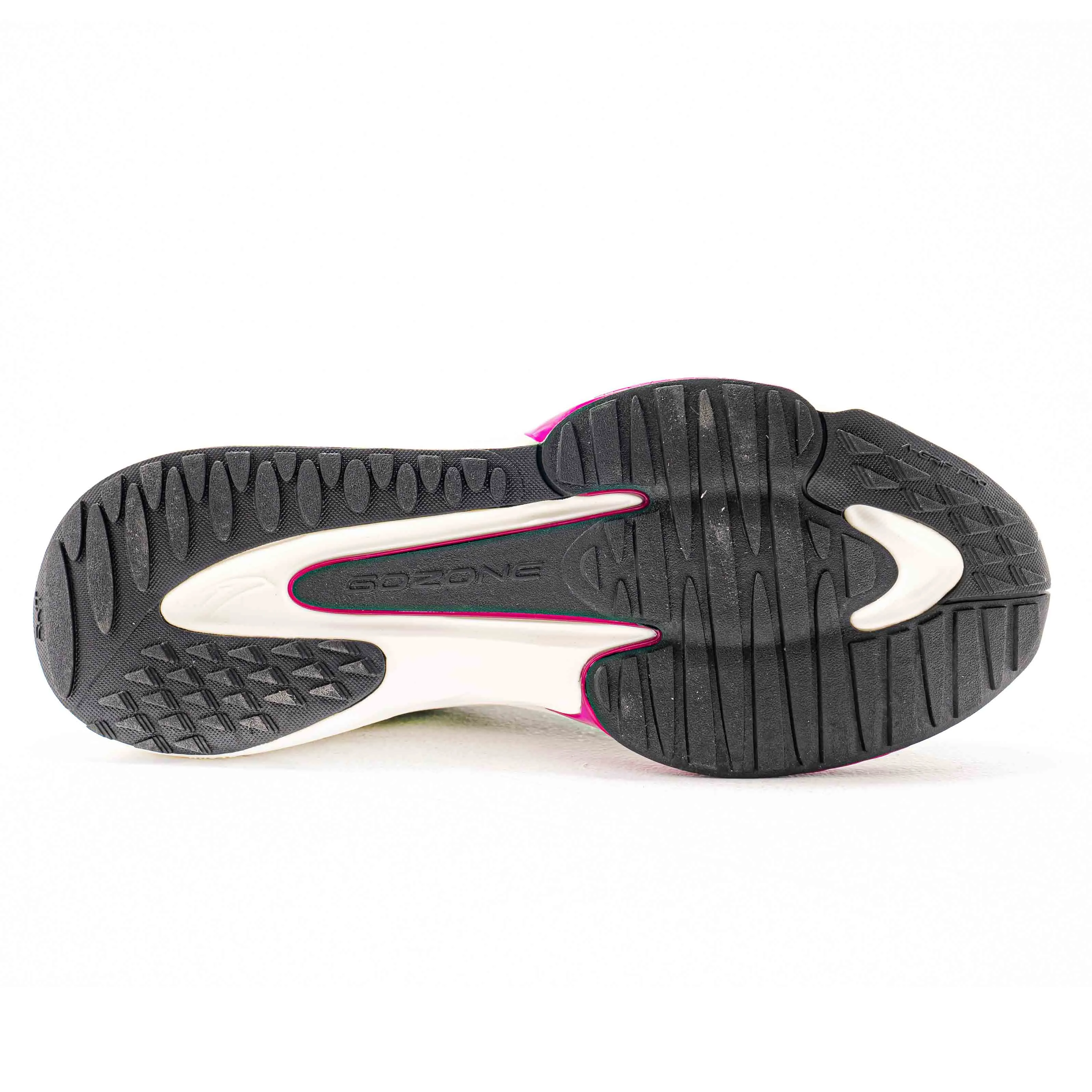 RUNNING SHOES