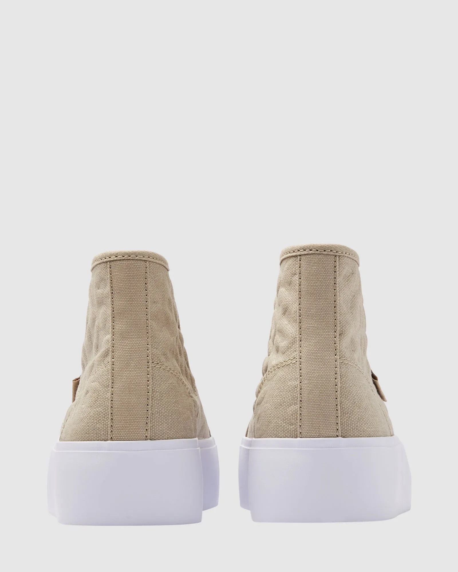 Womens Manual Hi Platform Shoe